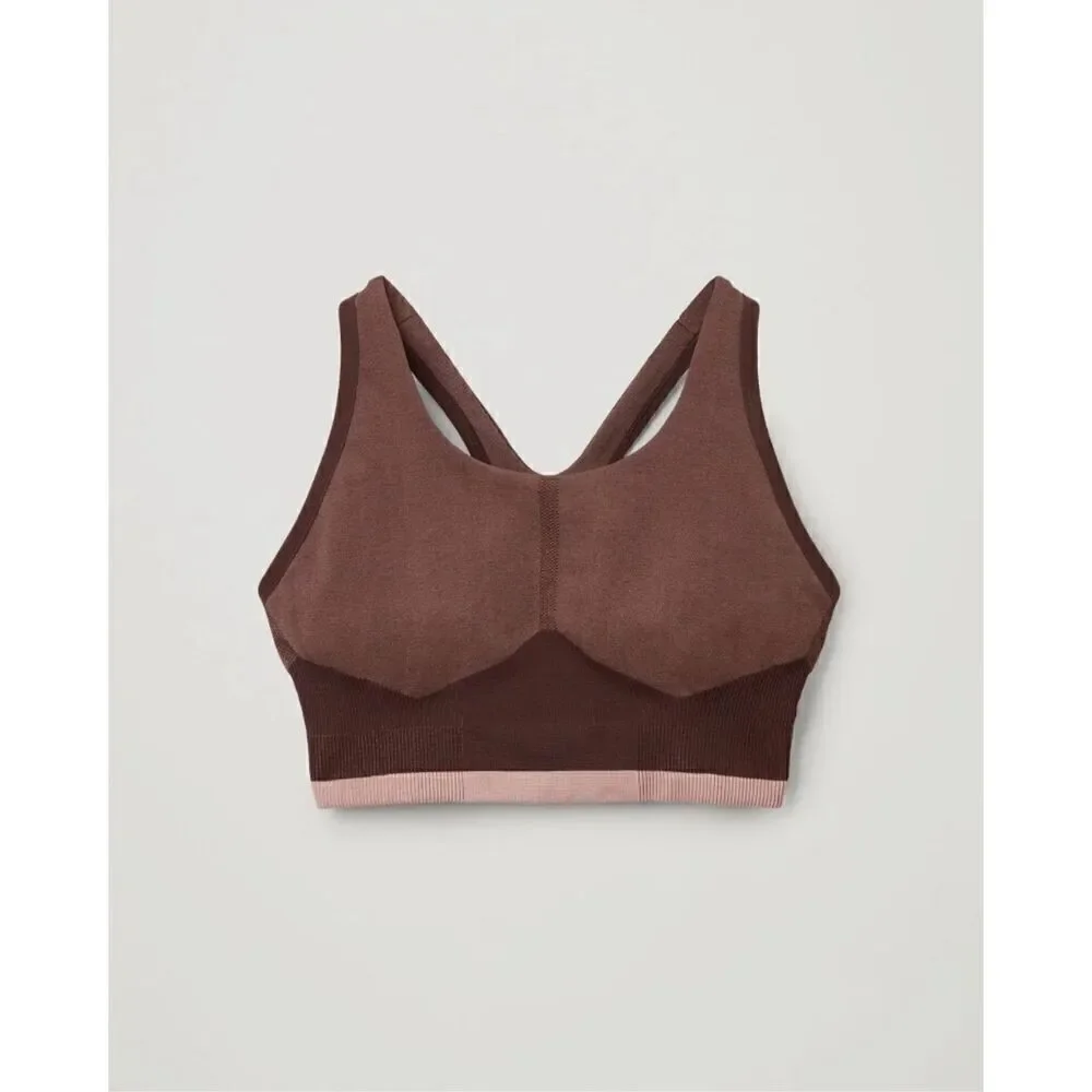 COS Seamless Performance Sports Bra - Picture 3 of 7